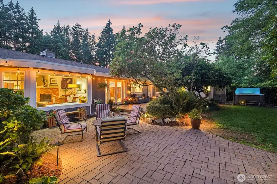 5121 Sunset Drive W, University Place, WA 98467 - #2