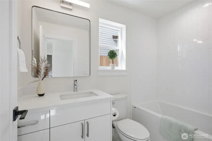 9323 Marcus Avenue S #B, Seattle, WA 98118 - #2