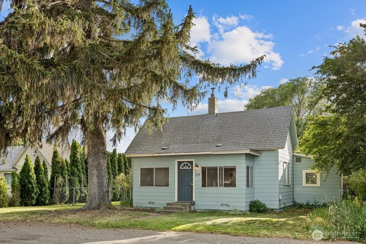 309 N Elliott Street, Ellensburg, WA 98926 - #1