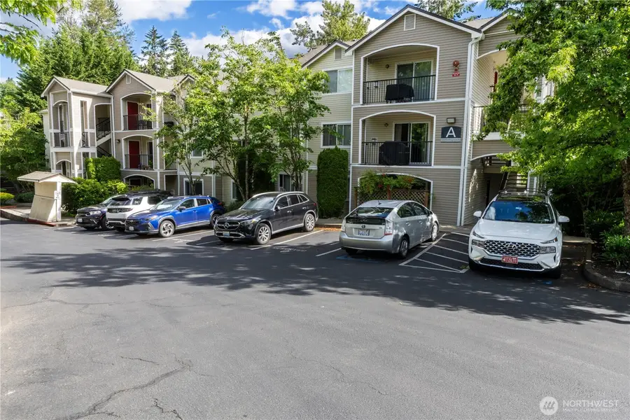 10709 Valley View Rd #A104, Bothell, WA 98011 - #3