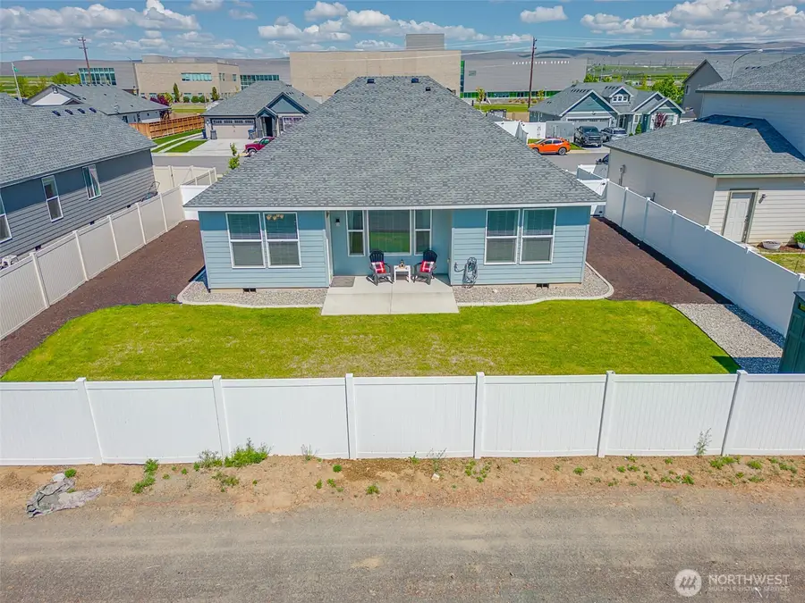 324 L Street Ne, Quincy, WA 98848 - #3