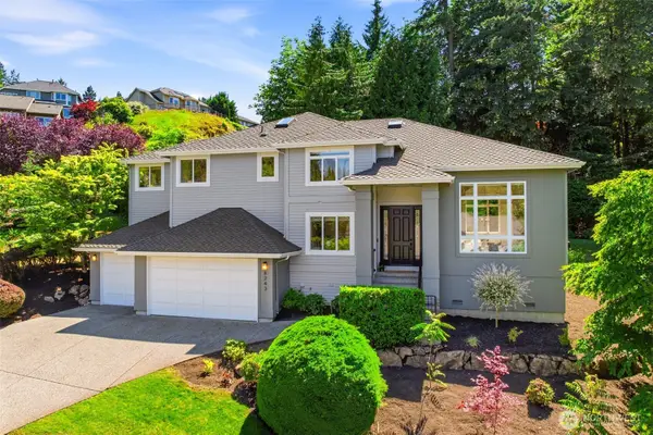 8243 147th Avenue Se, Newcastle, WA 98059