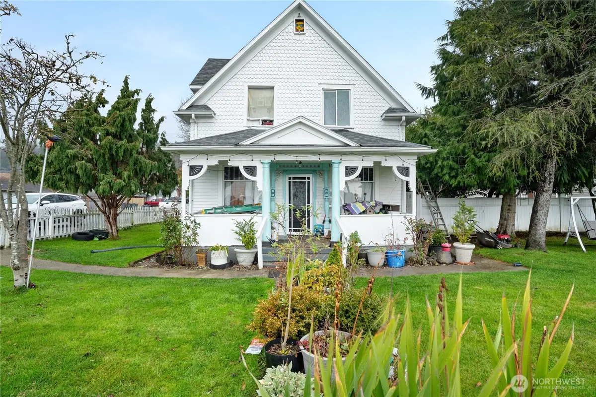 2701 Simpson Avenue, Hoquiam, WA 98550 - #1