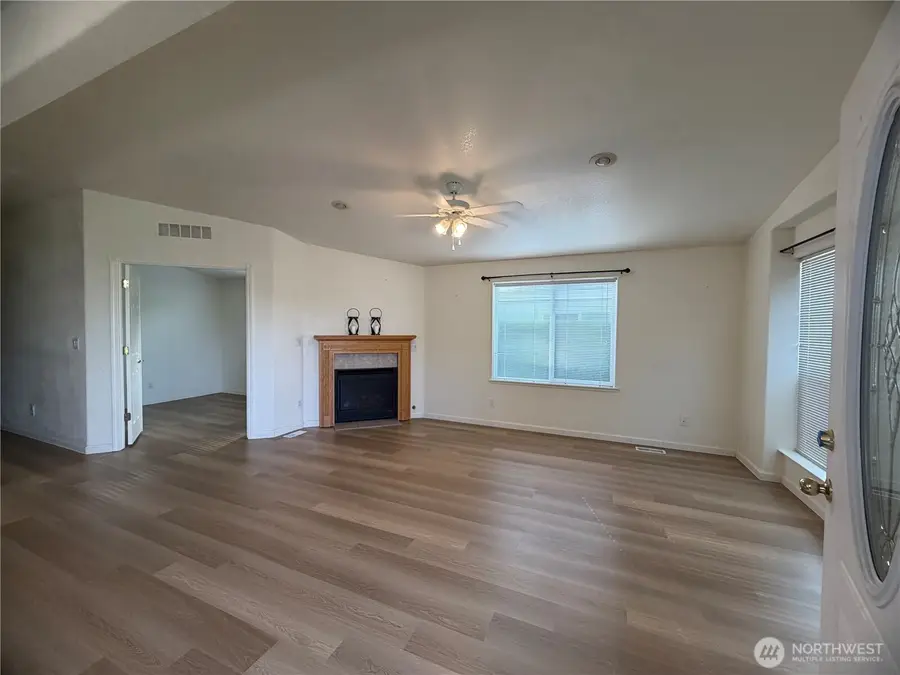 6108 91st Street Ct E #123, Puyallup, WA 98371 - #3