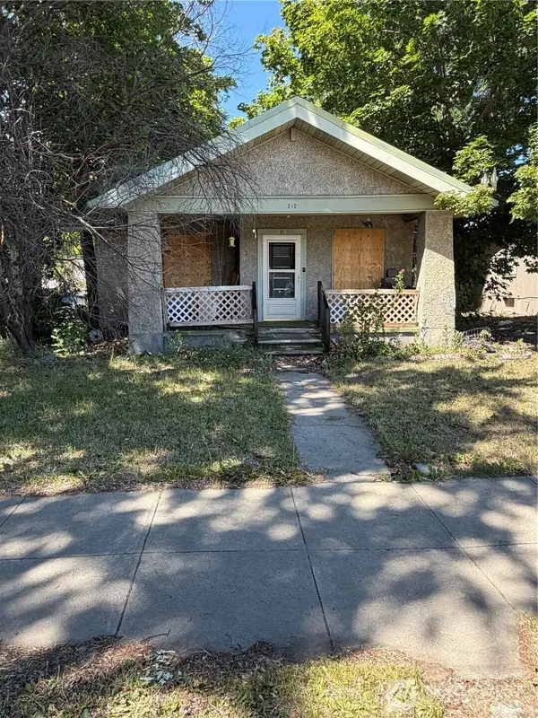 212 Ash Street S, Omak, WA 98841