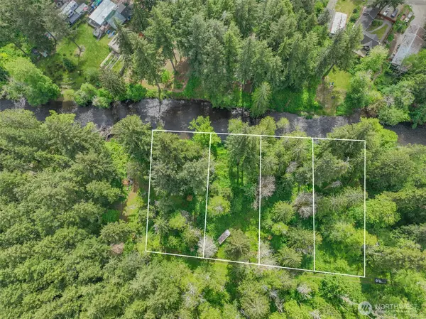 14247 SE Beaver Drive, Rainier, WA 98576