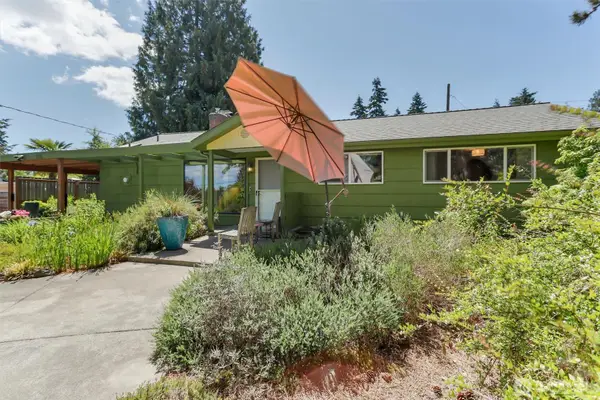 2145 N 146th Street #8, Shoreline, WA 98133