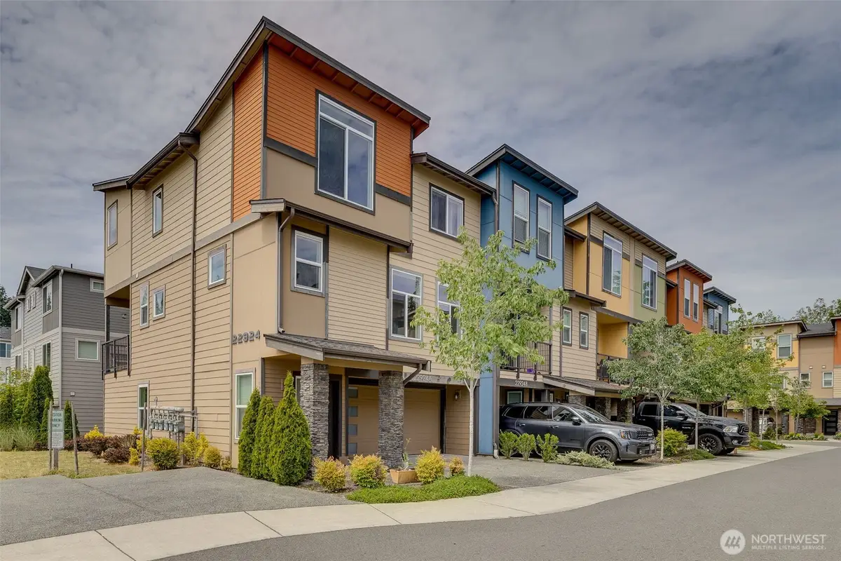22924 79th Lane W #A, Edmonds, WA 98026 - #1