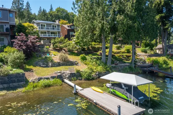 482 W Lake Samish Drive, Bellingham, WA 98229