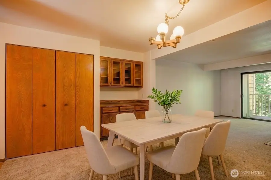 3921 108th Avenue Ne #201A, Bellevue, WA 98004 - #3