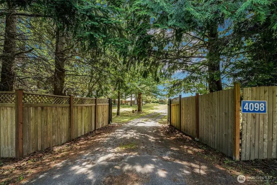 4098 S Camano Drive, Camano Island, WA 98282 - #2