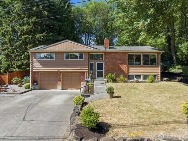 3610 NE 197th Street, Lake Forest Park, WA 98155