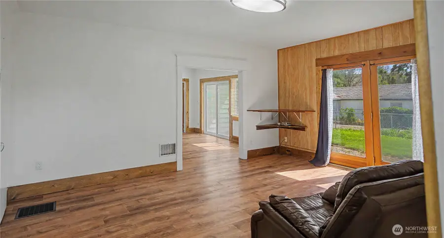 873 1st Avenue S, Okanogan, WA 98840 - #2