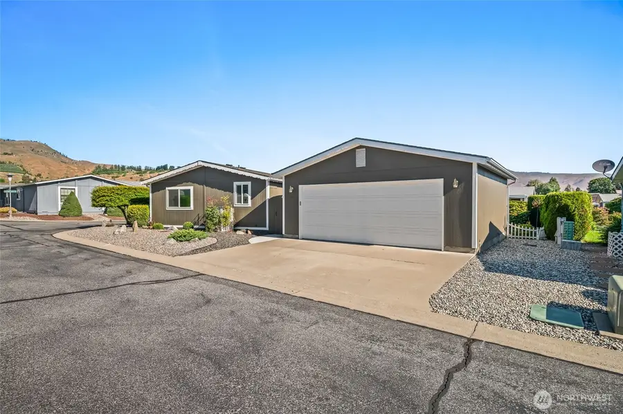 1606 Twin Peaks Drive #50, Wenatchee, WA 98801 - #3