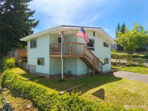 3105 13th Street, Bremerton, WA 98312