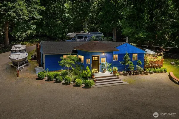 22122 SE 51st Place, Issaquah, WA 98029