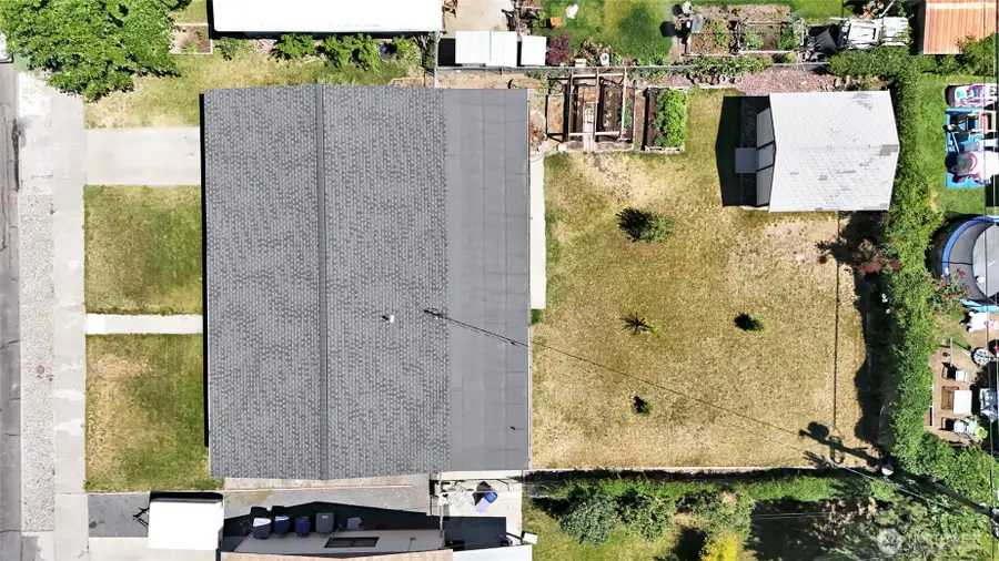 827 S Juniper Drive, Moses Lake, WA 98837 - #2