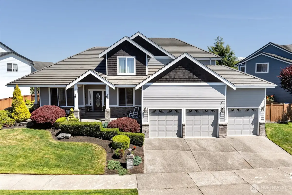32 Mount Rainier Loop E, Bonney Lake, WA 98391 - #1