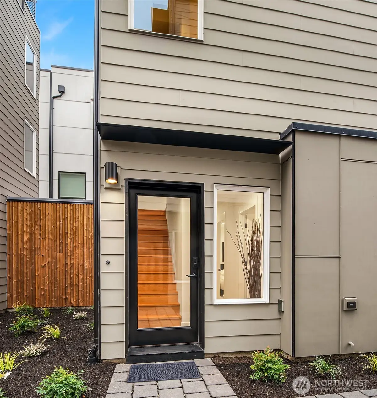 1457 22nd Avenue #B, Seattle, WA 98122 - #1