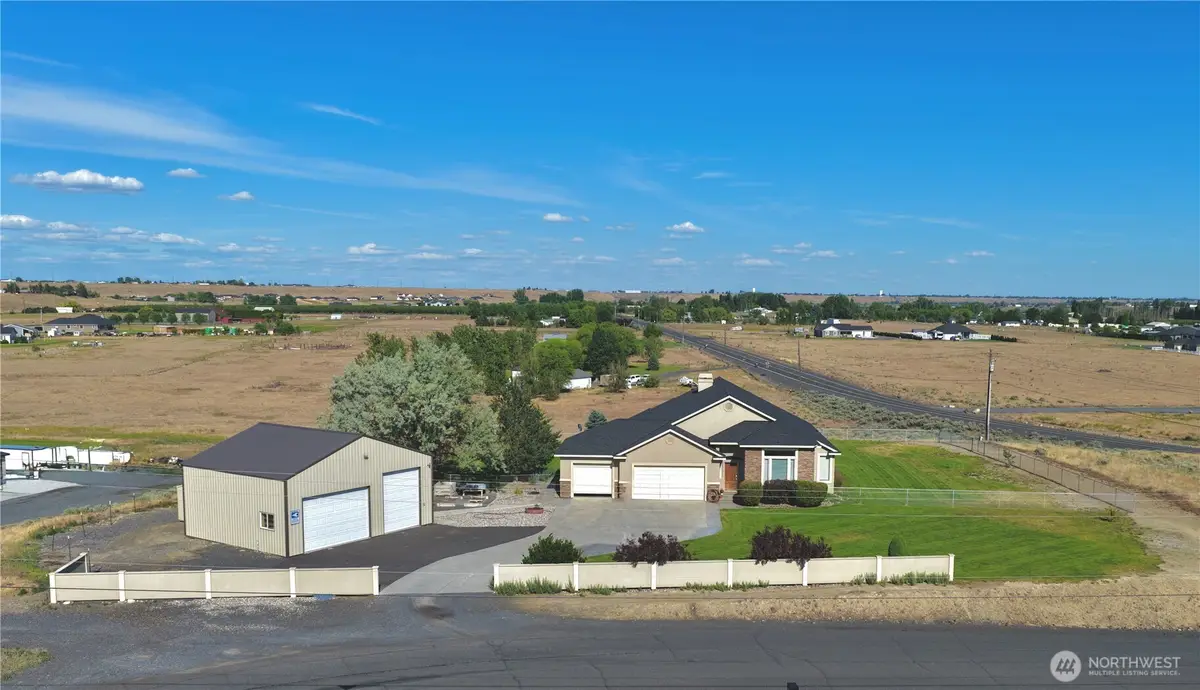 7019 NE Lake Vista Drive, Moses Lake, WA 98837 - #1