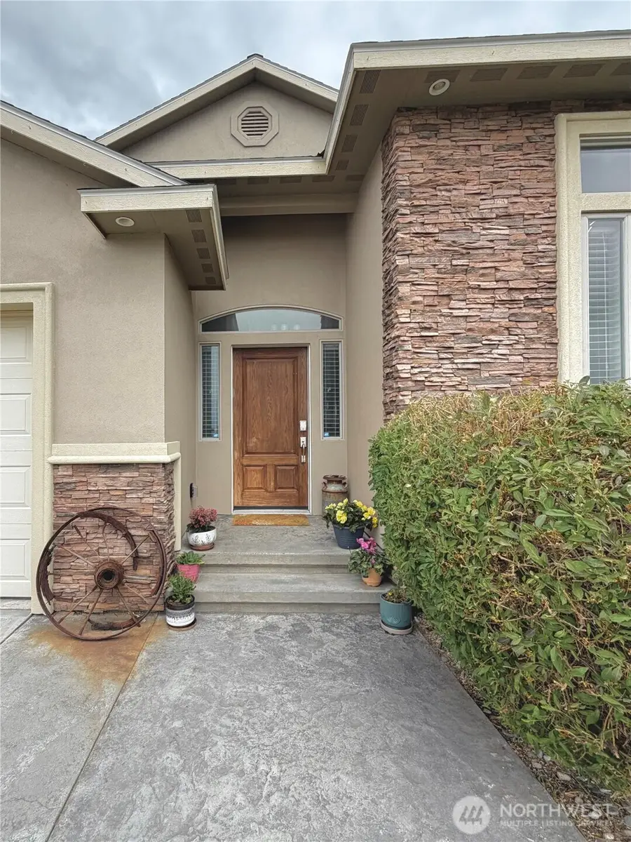 7019 NE Lake Vista Drive, Moses Lake, WA 98837 - #2