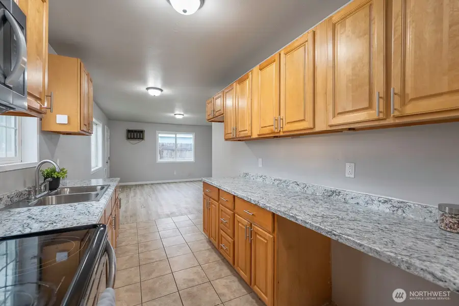 4253 NE Lincoln Drive, Moses Lake, WA 98837 - #2