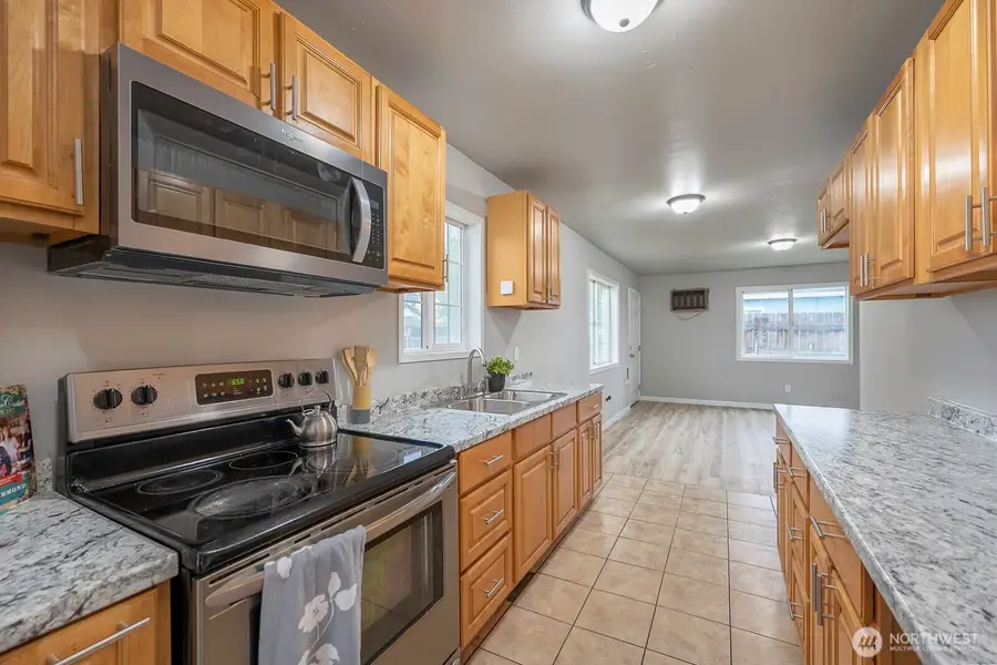 4253 NE Lincoln Drive, Moses Lake, WA 98837 - #3