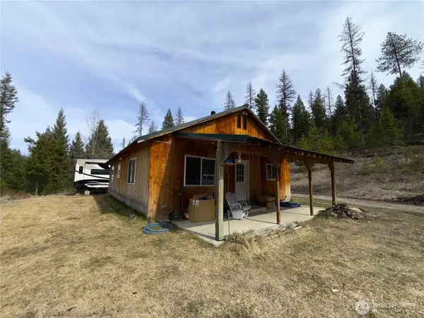 37 Gardner Creek Road, Republic, WA 99166