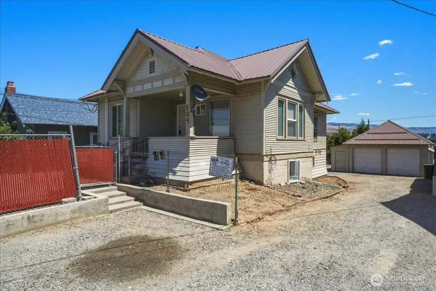 509 Okanogan Avenue, Wenatchee, WA 98801 - #2