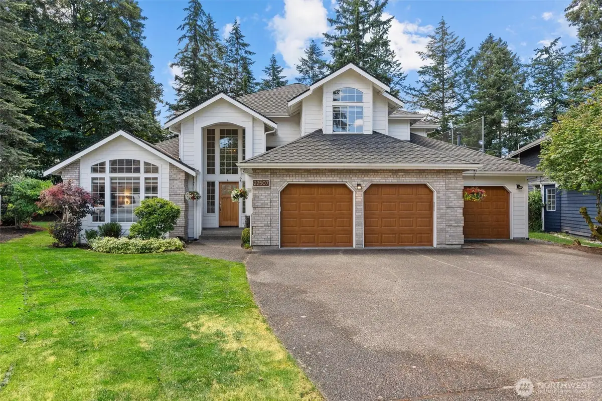 22507 SE 261st Street, Maple Valley, WA 98038 - #1