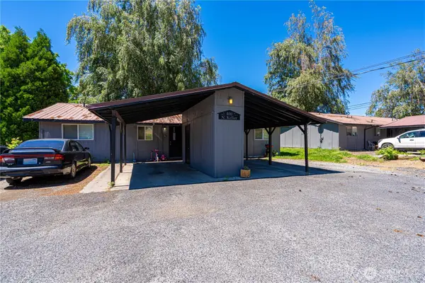 400 N Keller Avenue #A & B, East Wenatchee, WA 98802