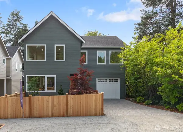 11739 40th Avenue Ne #A, Seattle, WA 98125