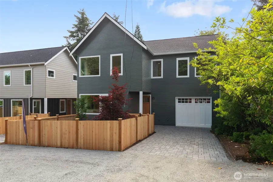 11739 40th Avenue Ne #A, Seattle, WA 98125 - #2