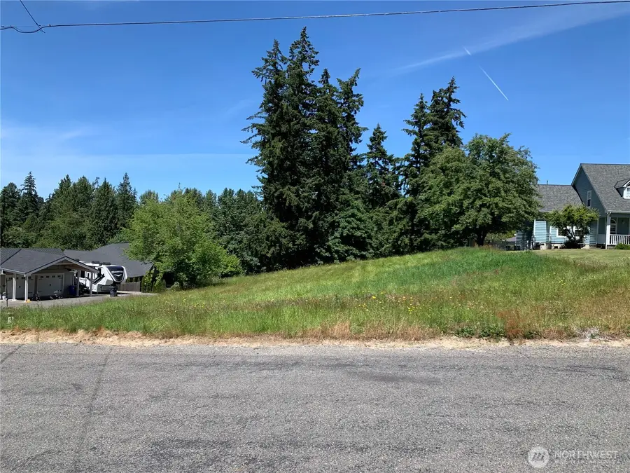 9805 31st Street E, Edgewood, WA 98371 - #2