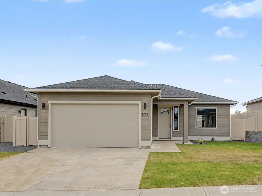 574 S Oasis Loop, East Wenatchee, WA 98802 - #2