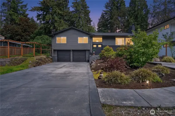 19927 89th Place W, Edmonds, WA 98026