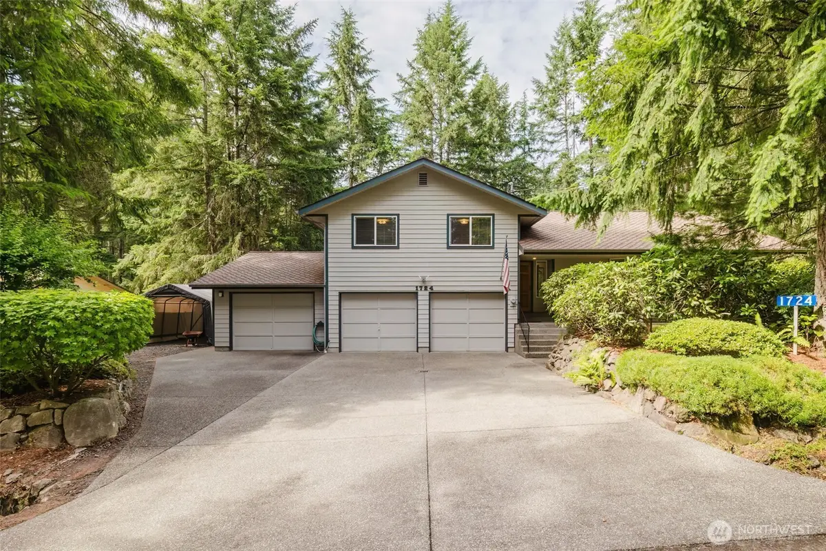 1724 NW Palmer Lane, Bremerton, WA 98311 - #1