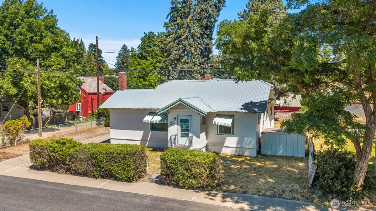 308 S Walnut Street, Ellensburg, WA 98926 - #1