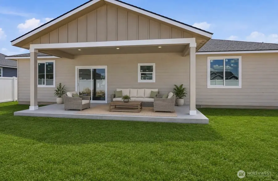 909 NE 6th Avenue, Ephrata, WA 98823 - #3