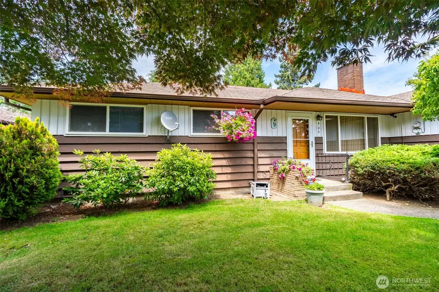 420 S 128th Street, Seattle, WA 98168 - #3