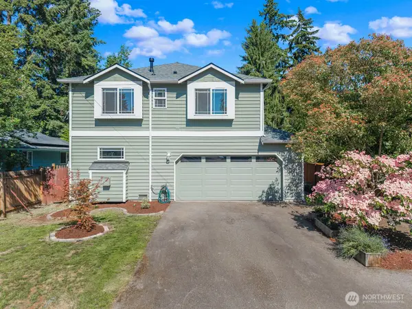 15732 Interlake Avenue N, Shoreline, WA 98133