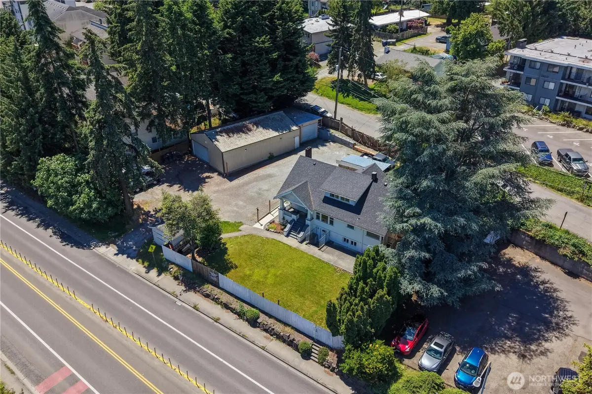 13025 Ambaum Boulevard Sw #A & B, Burien, WA 98146 - #1