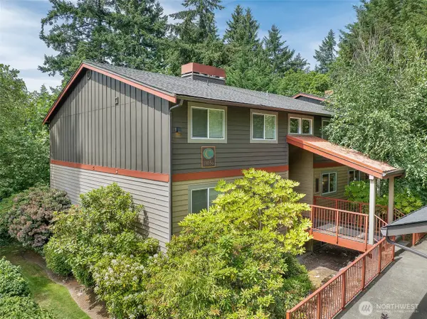 11056 NE 33rd Place #C4, Bellevue, WA 98004