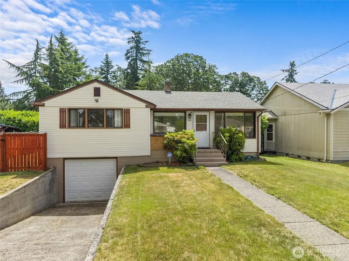 15205 Grant Avenue Sw, Lakewood, WA 98498 - #1