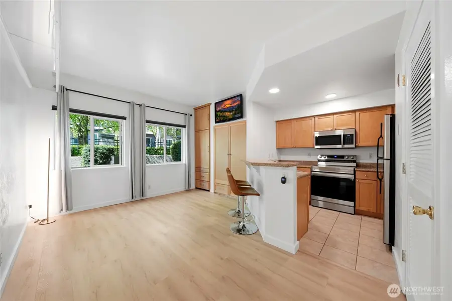 300 10th Avenue #A110, Seattle, WA 98122 - #2