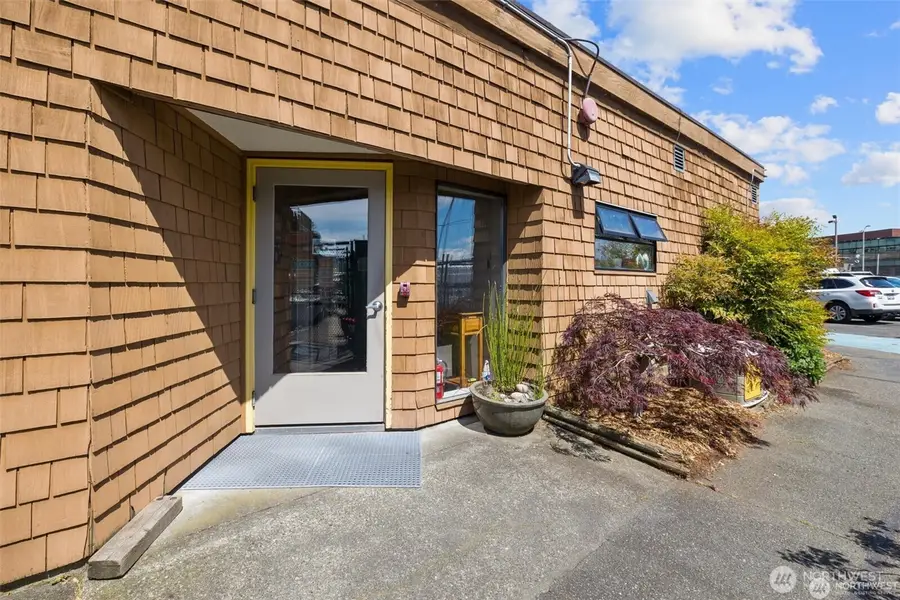 2143 N Northlake Way #A1, Seattle, WA 98103 - #3