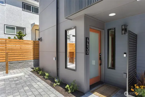 4430 Dayton Avenue N, Seattle, WA 98103