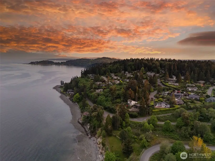 10879 Bill Point Circle Ne, Bainbridge Island, WA 98110 - #3