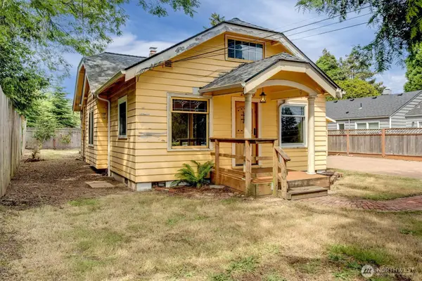 1918 N 115th Street, Seattle, WA 98133
