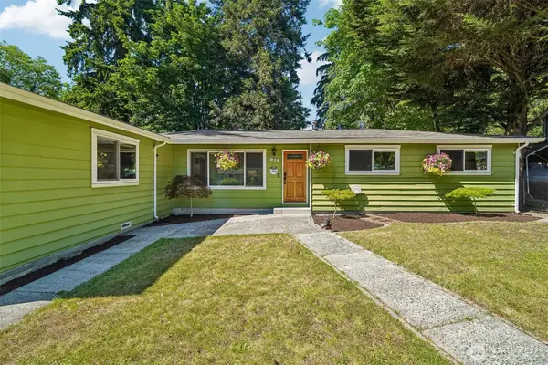 1515 213th Place Sw, Lynnwood, WA 98036
